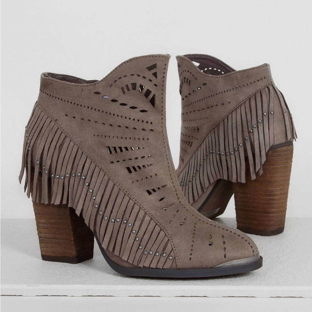Not Rated Western Fringe Suede Ankle Boots - Taupe Size 8.5